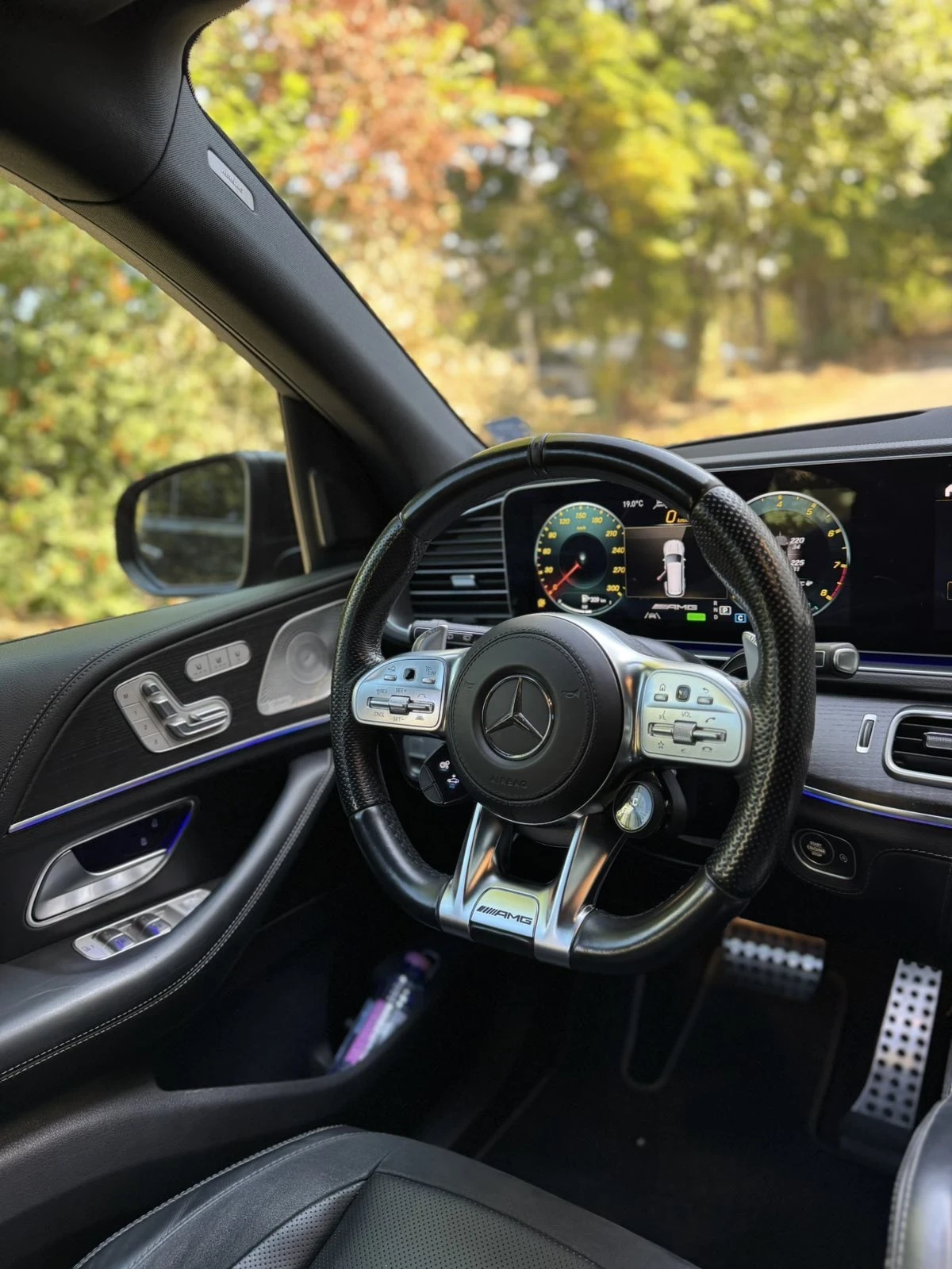 Mercedes-Benz GLS 63 AMG  - изображение 10