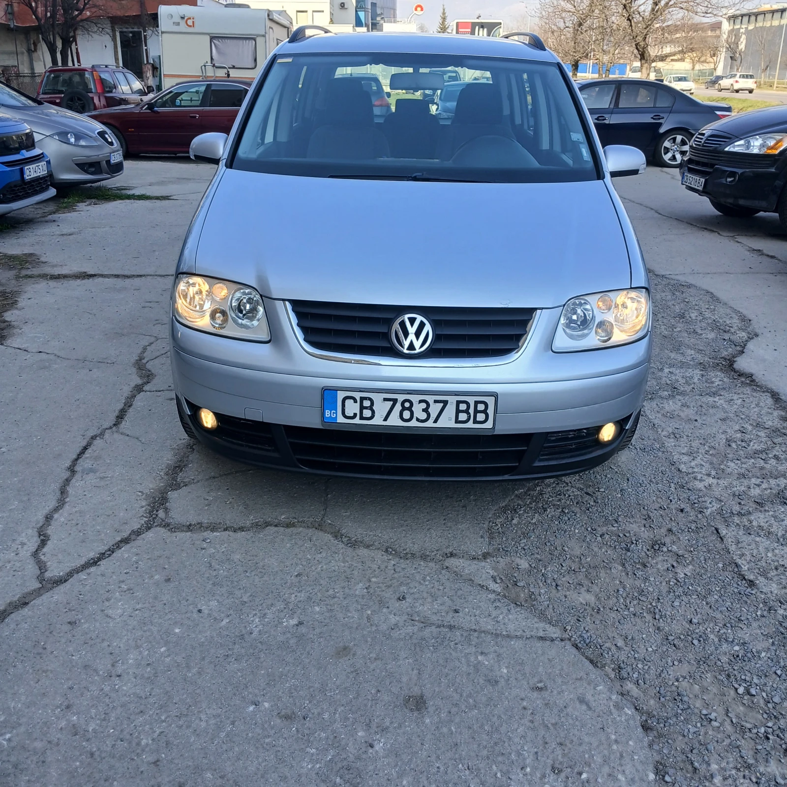 VW Touran АВТОМАТИК , снимка 5 - Автомобили и джипове - 53861462