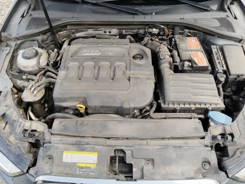 Audi A3 1.6TDI Sportback, снимка 14 - Автомобили и джипове - 53998853