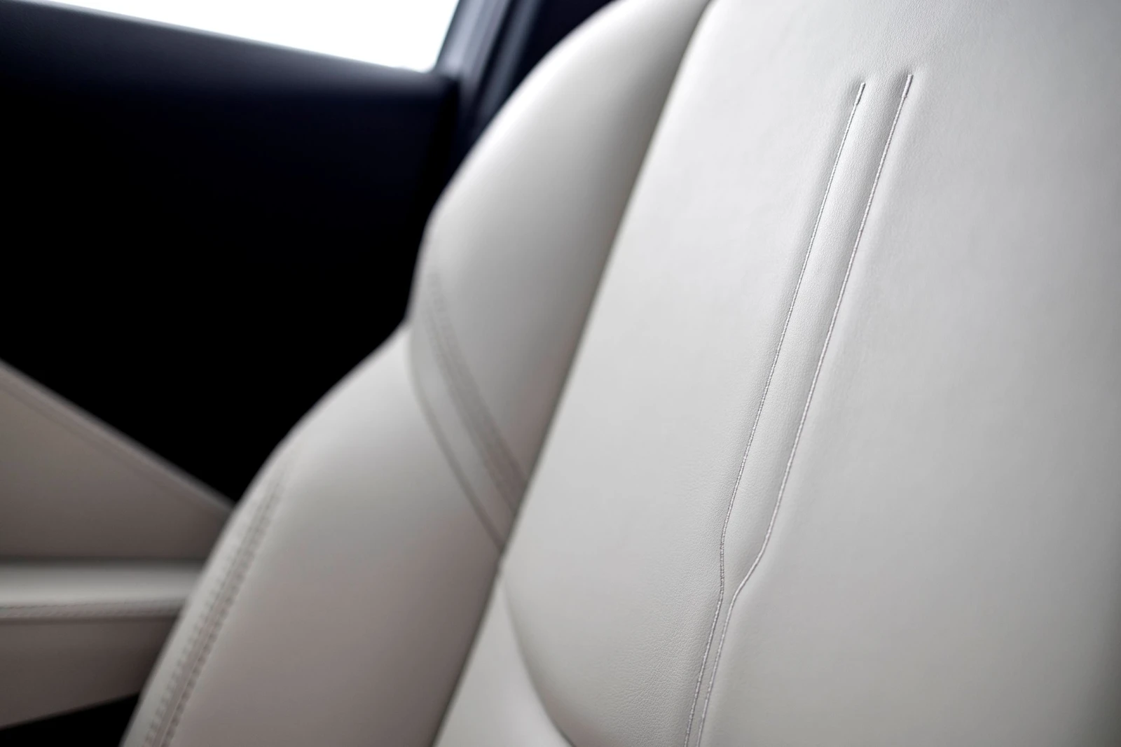 Lexus LBX 0км НОВ НАЛИЧЕН от 219 е/мес 10Г Гаранция, снимка 13 - Автомобили и джипове - 54067073