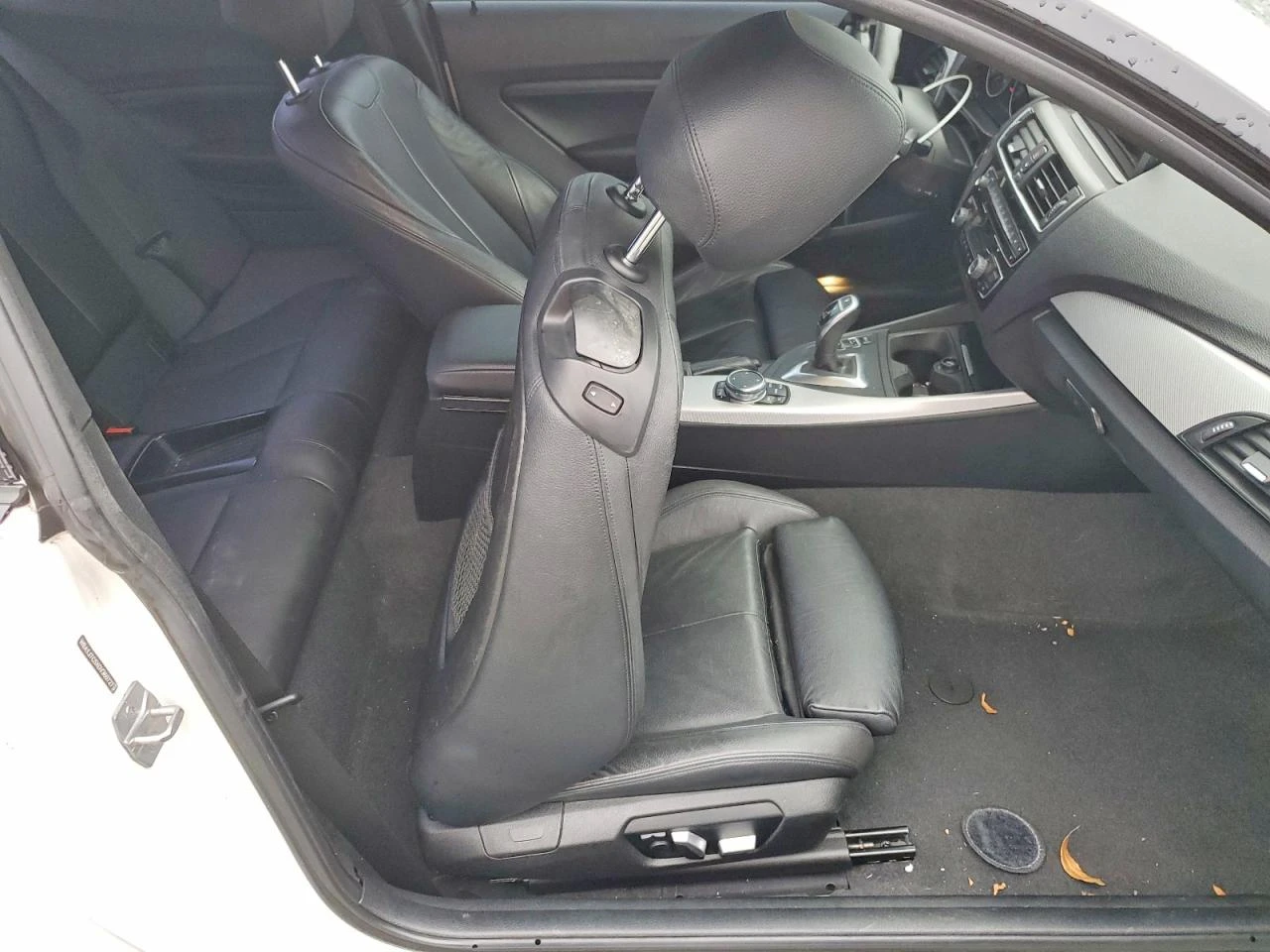 BMW 235 * M-Performance* КОЖА* ПОДГРЕВ* ШИБИДАХ* 8HP* , снимка 10 - Автомобили и джипове - 54082971