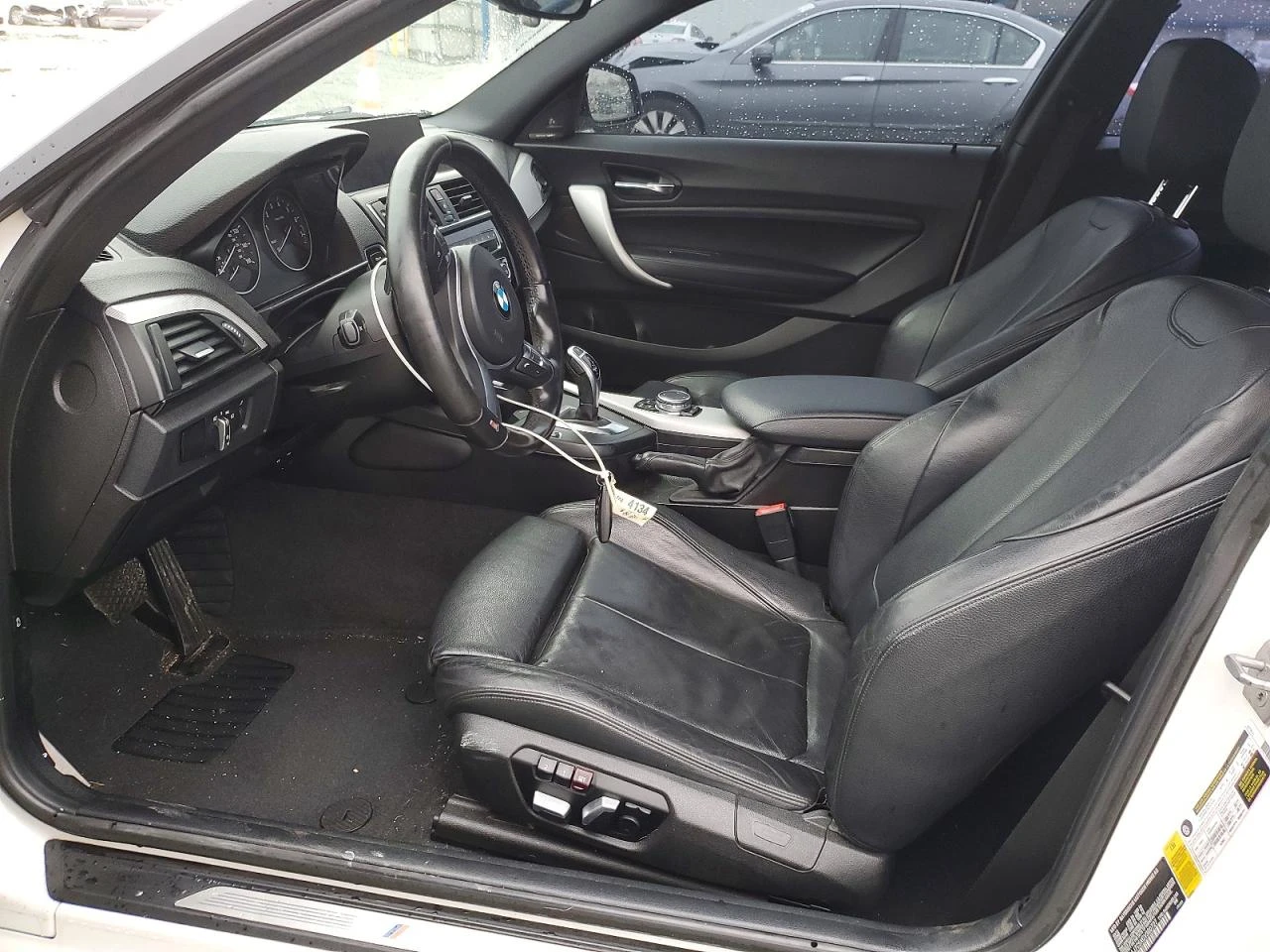 BMW 235 * M-Performance* КОЖА* ПОДГРЕВ* ШИБИДАХ* 8HP* , снимка 7 - Автомобили и джипове - 54082971