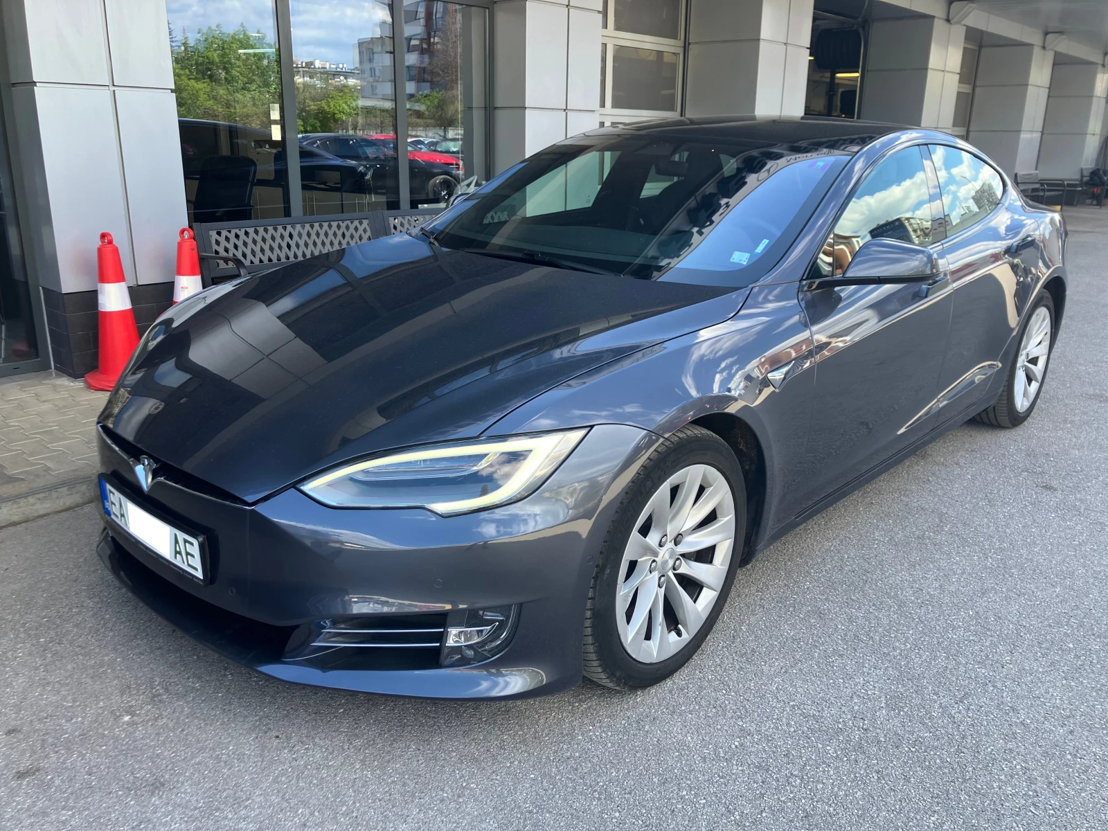Tesla Model S Long Range Plus Raven