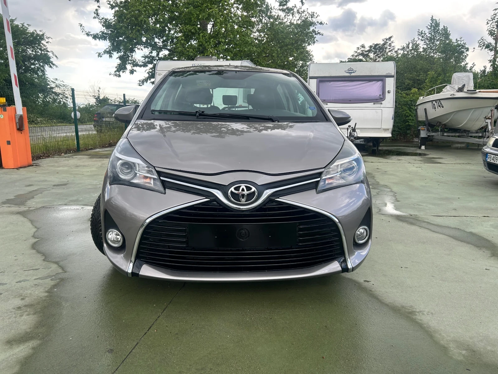 Toyota Yaris 1.4d, снимка 8 - Автомобили и джипове - 54528241