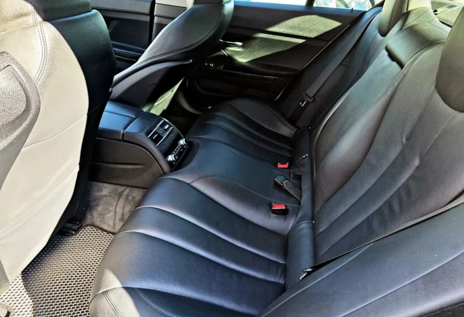 BMW 640 АВТОКРЕДИТ* 4X4* GRAN COUPE* ПАНОРАМА* ПОДГРЕВ* , снимка 13 - Автомобили и джипове - 54867383