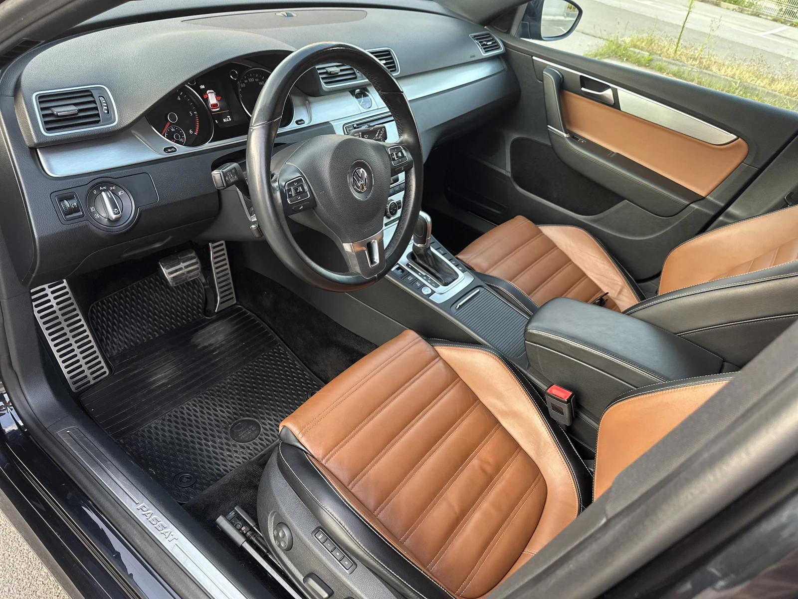 VW Passat B7 2.0 TDI 177h.p. Highline, снимка 6 - Автомобили и джипове - 55627268