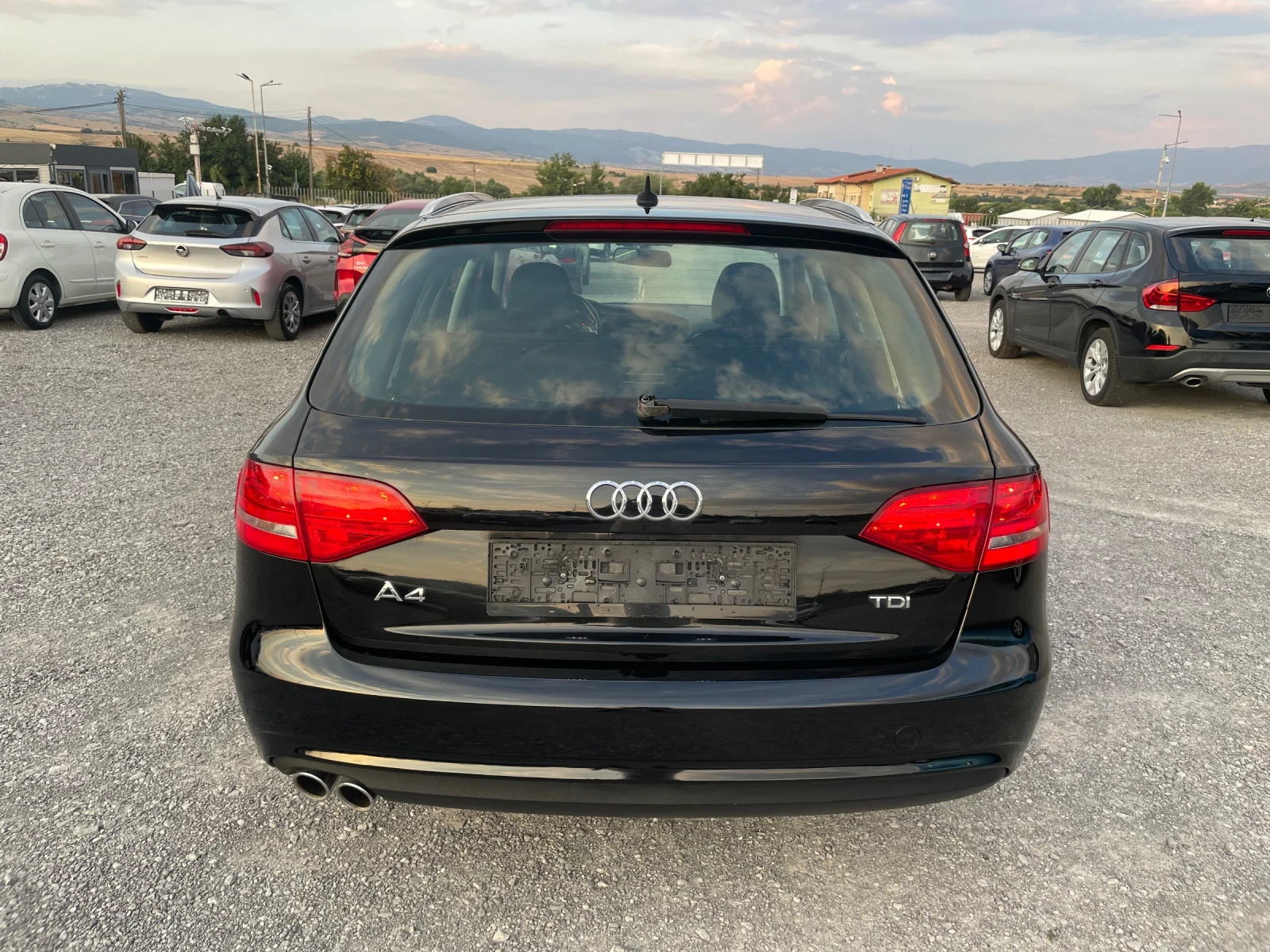 Audi A4 2.0TDI FACELIFT NAVI, снимка 11 - Автомобили и джипове - 55657824