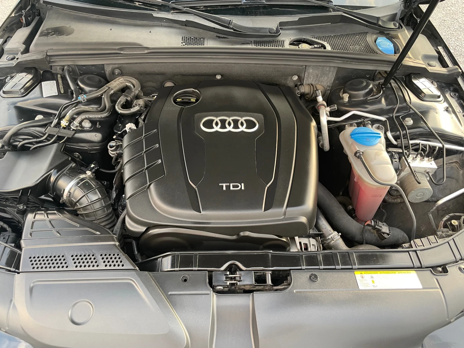 Audi A4 2.0TDI FACELIFT NAVI, снимка 14 - Автомобили и джипове - 55657824