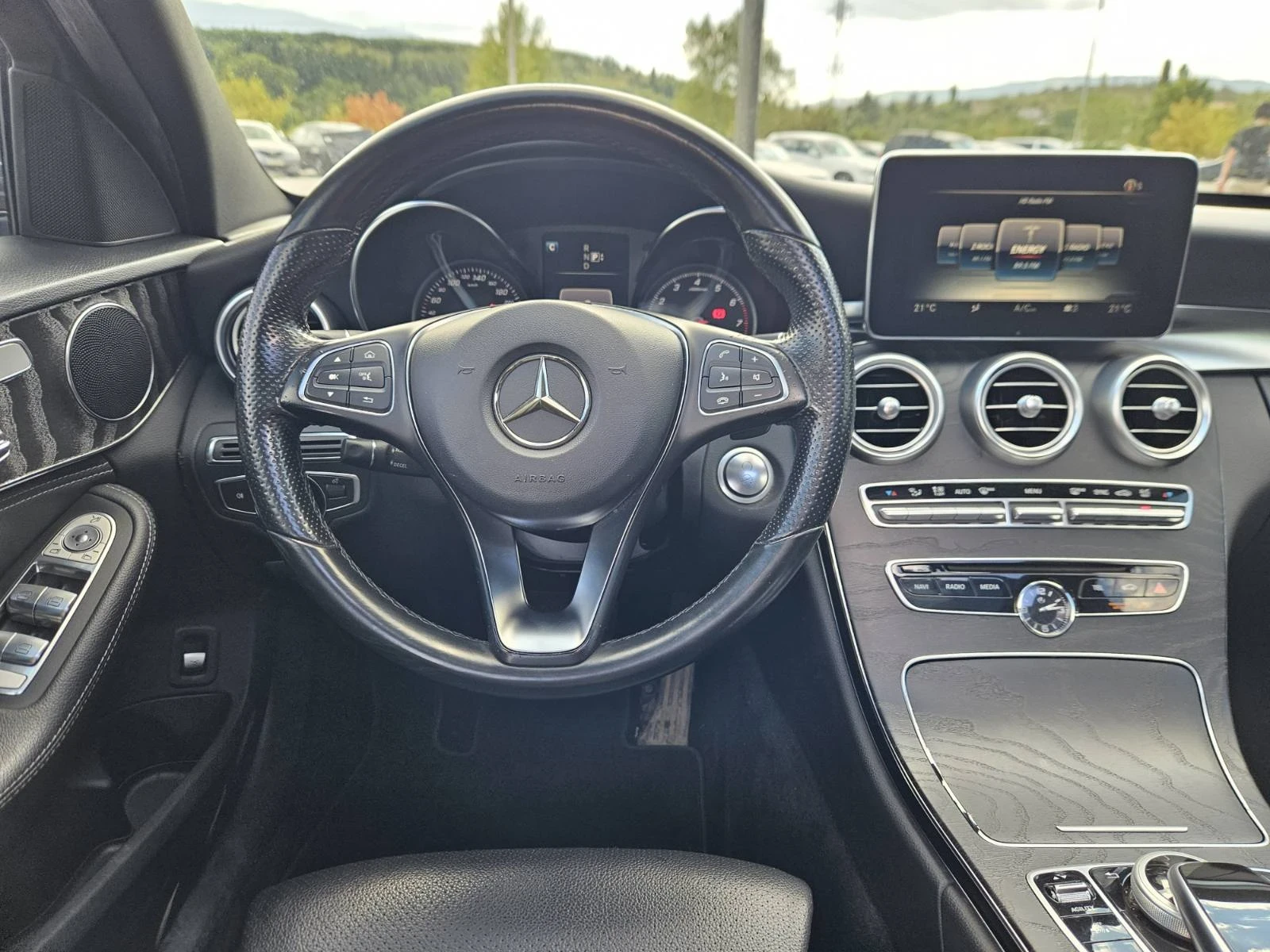 Mercedes-Benz C 300, снимка 10 - Автомобили и джипове - 56197705