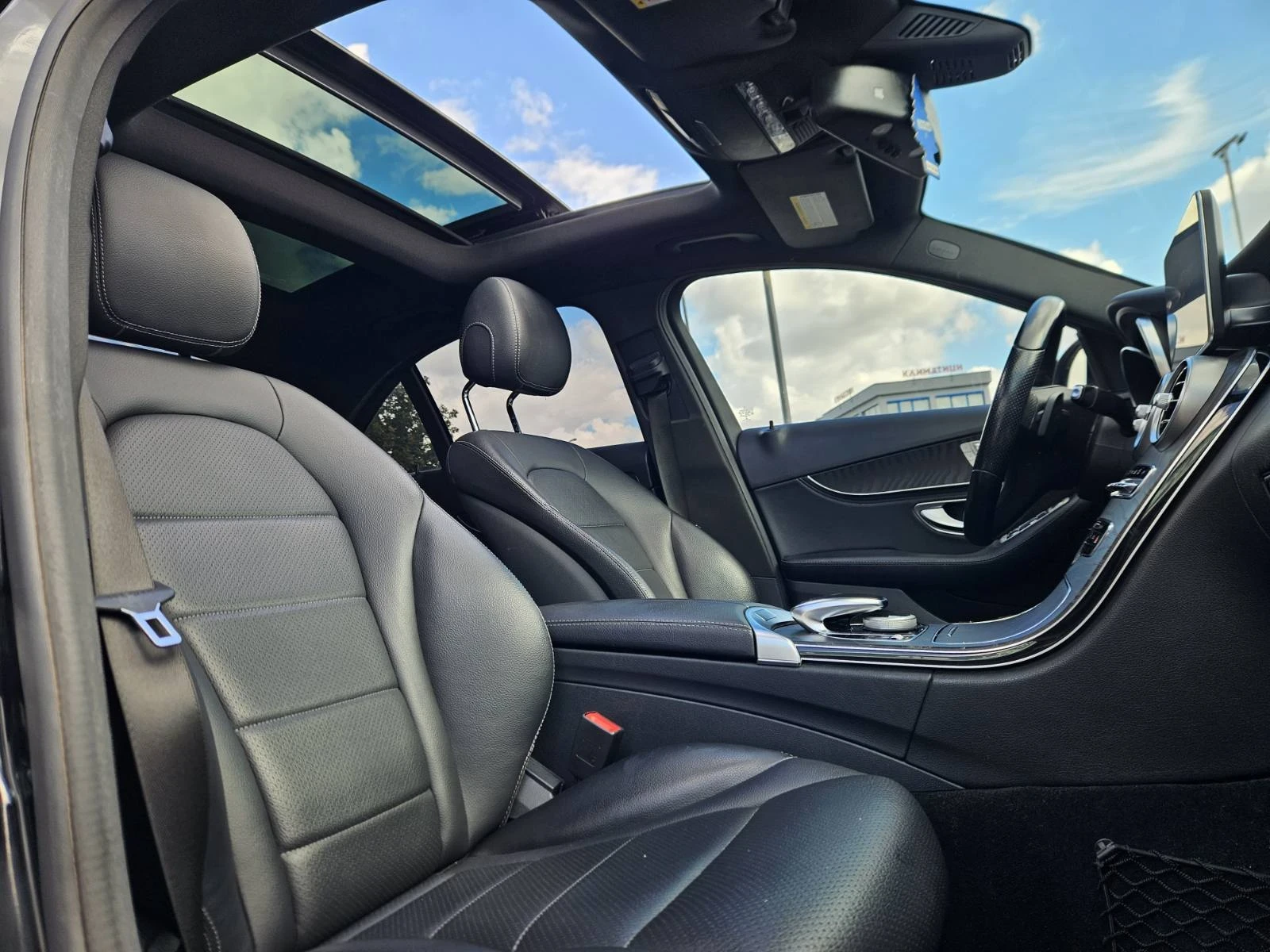 Mercedes-Benz C 300, снимка 11 - Автомобили и джипове - 56197705