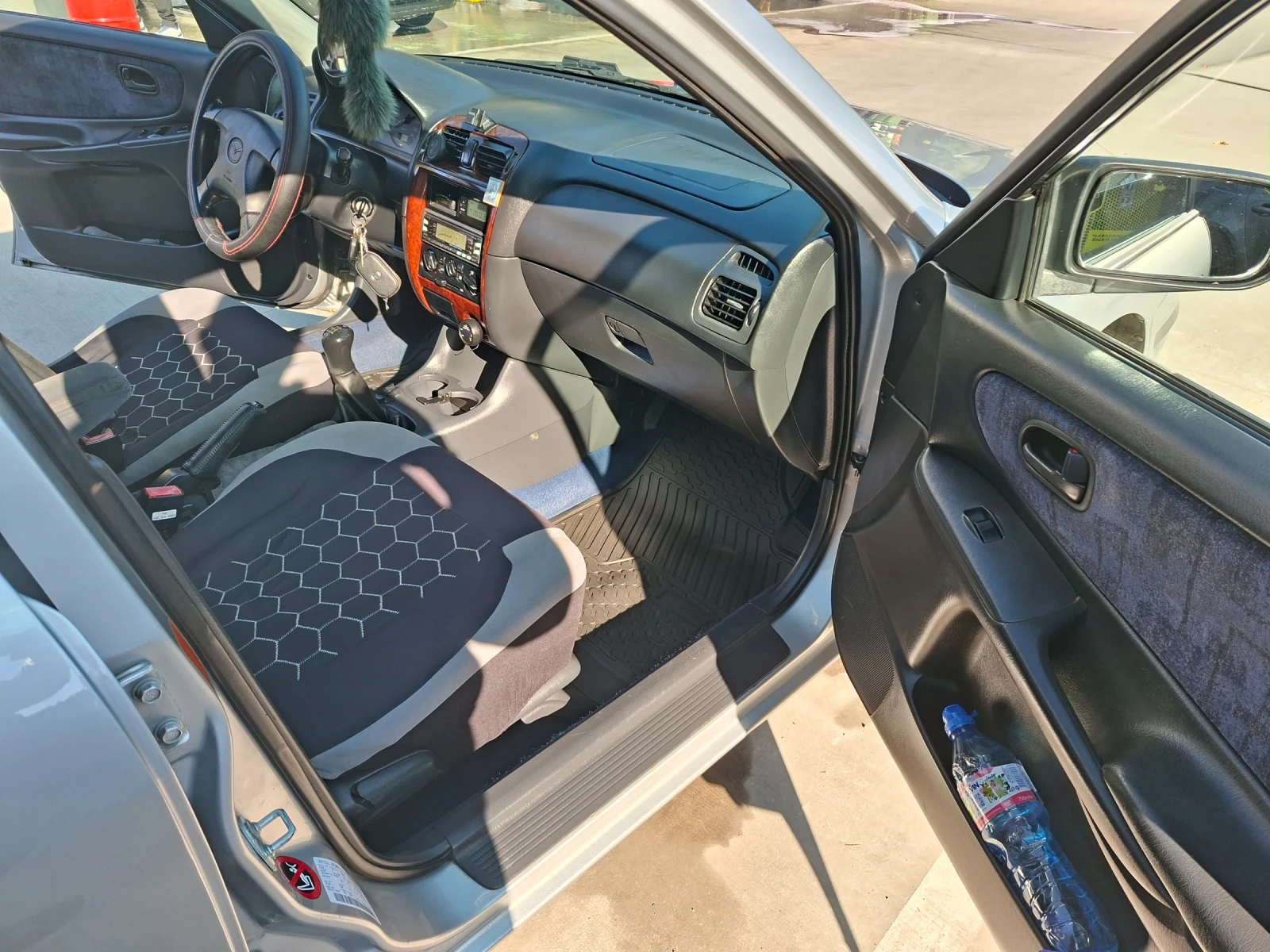 Mazda 626, снимка 4 - Автомобили и джипове - 56335607