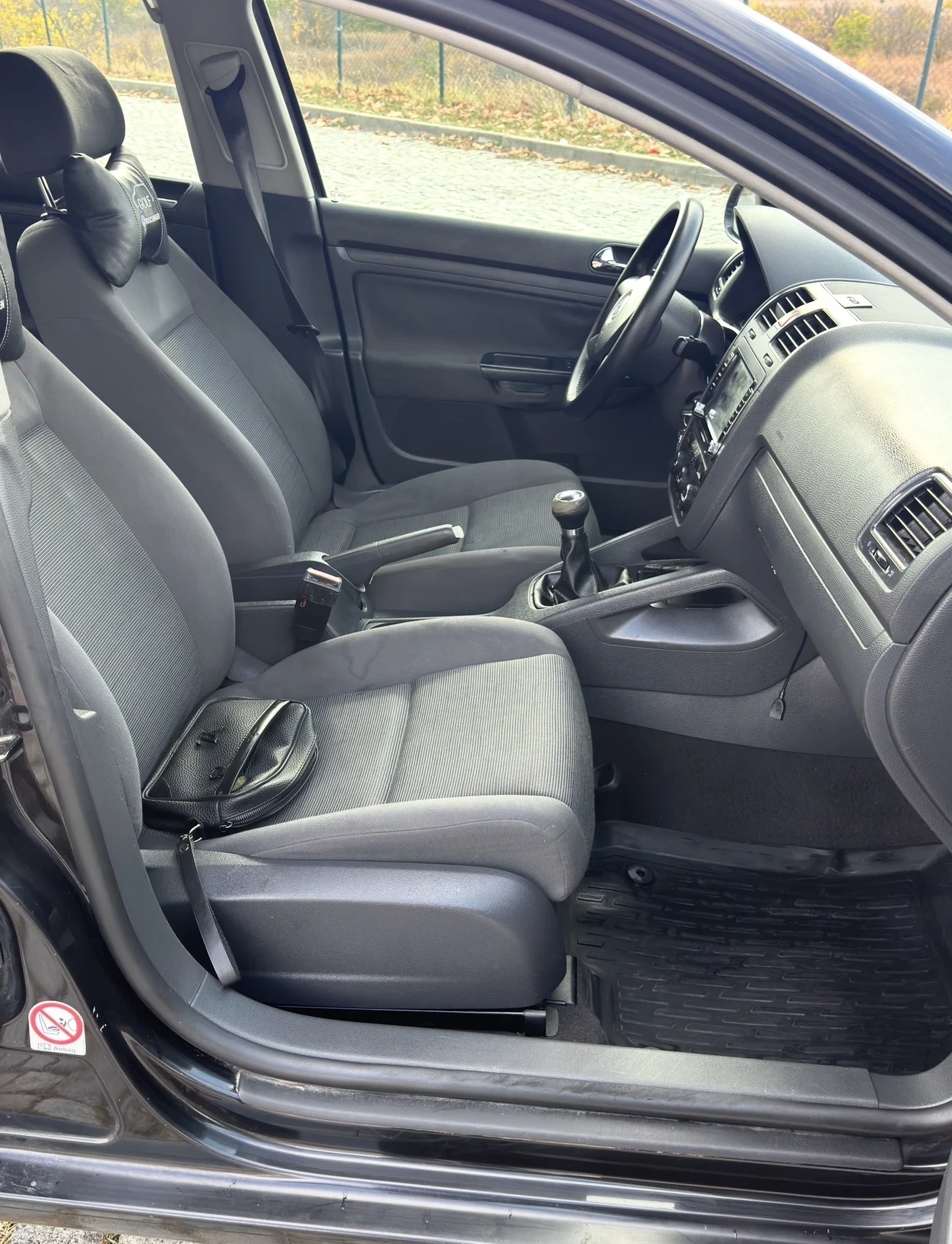 VW Golf GOLF 5 1.9tdi 105кс, снимка 6 - Автомобили и джипове - 56656109