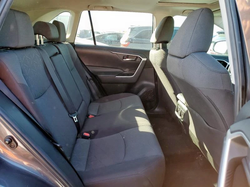 Toyota Rav4 ПОДГРЕВ* КАМЕРА* КЕЙЛЕС* LANE* ASSIST, снимка 11 - Автомобили и джипове - 53045046