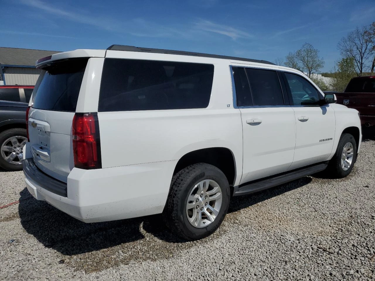 Chevrolet Suburban  K1500 LT/градушка - изображение 3