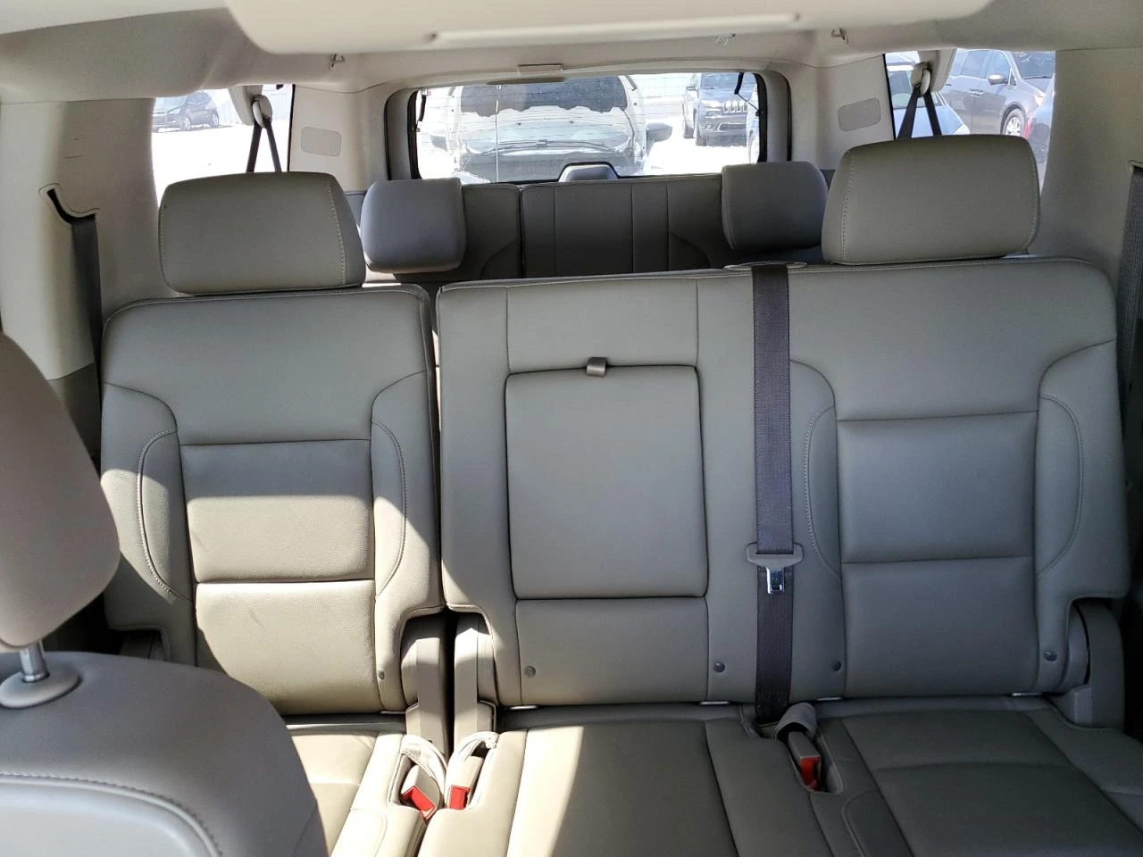 Chevrolet Suburban  K1500 LT/градушка - изображение 10