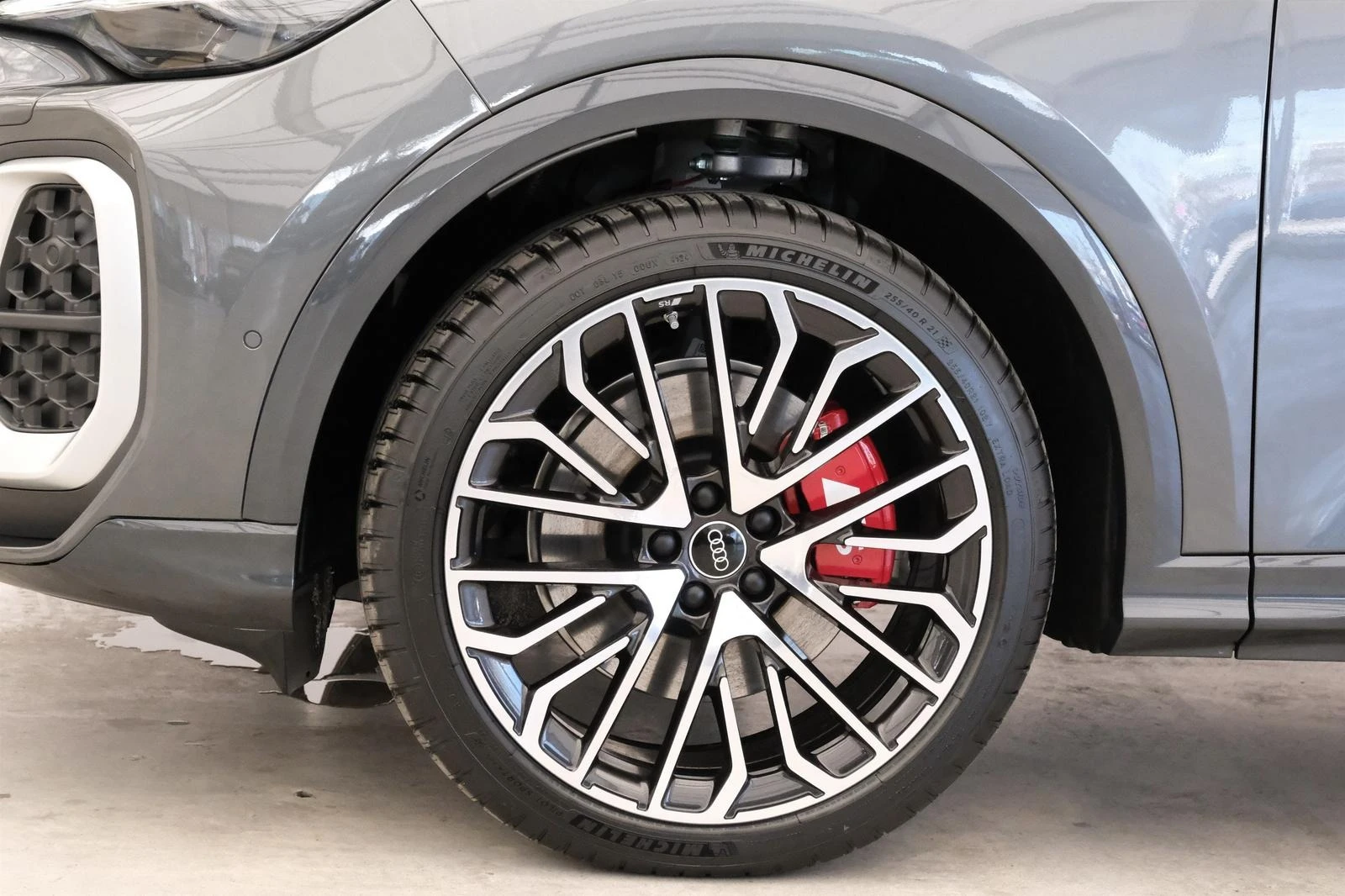 Audi SQ5 TFSI/NEW MODEL/MATRIX/B&O/360/MMI DISPLAY/ - изображение 4