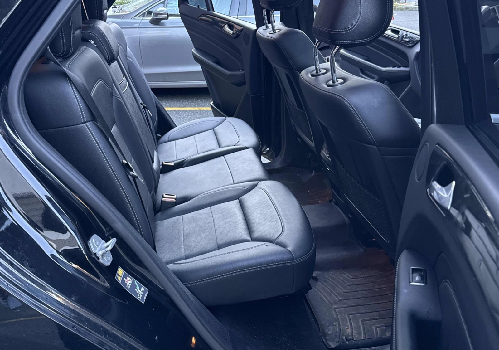 Mercedes-Benz ML 350 BlueTEC* 4MATIC* AMG* Airmatic* Keyless , снимка 9 - Автомобили и джипове - 54001526