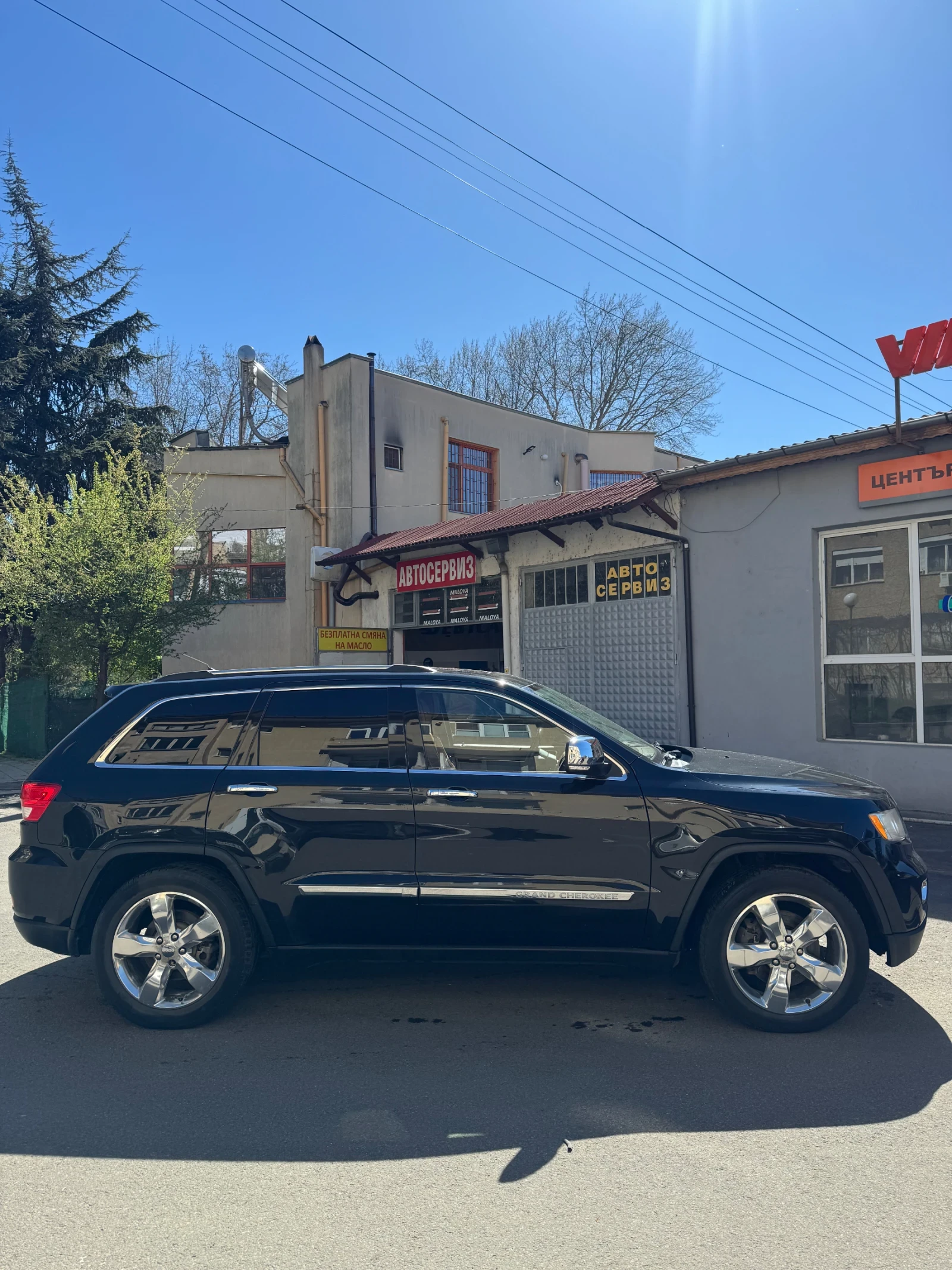 Jeep Grand cherokee 5.7 hemi overland, снимка 4 - Автомобили и джипове - 54141467