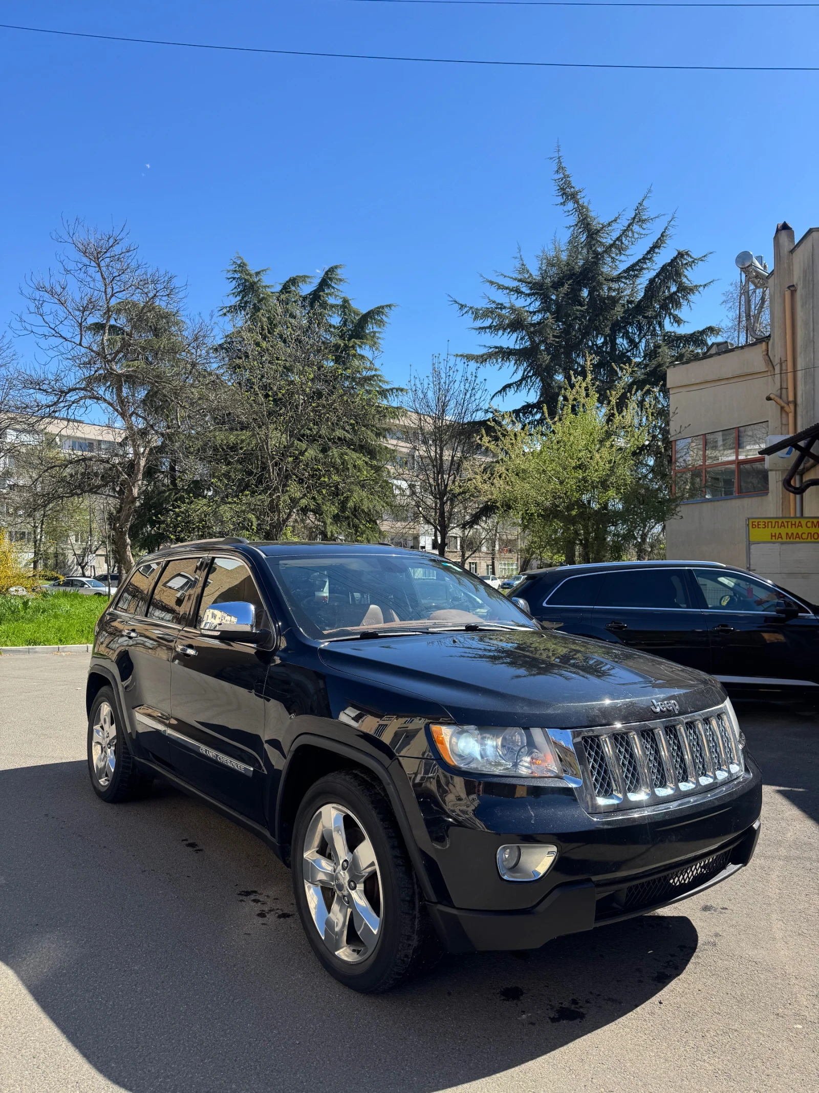Jeep Grand cherokee 5.7 hemi overland, снимка 3 - Автомобили и джипове - 54141467