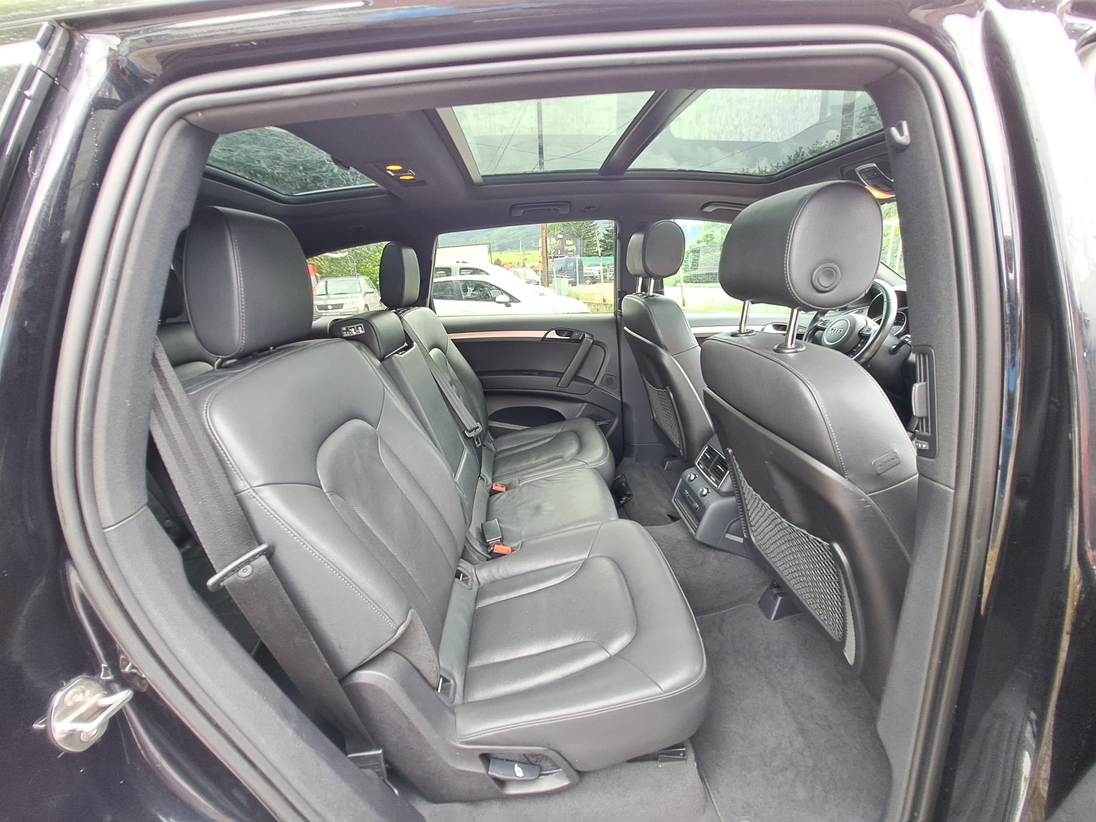 Audi Q7 3.0TDI S-LINE 4x4 - 7места, снимка 11 - Автомобили и джипове - 54777751