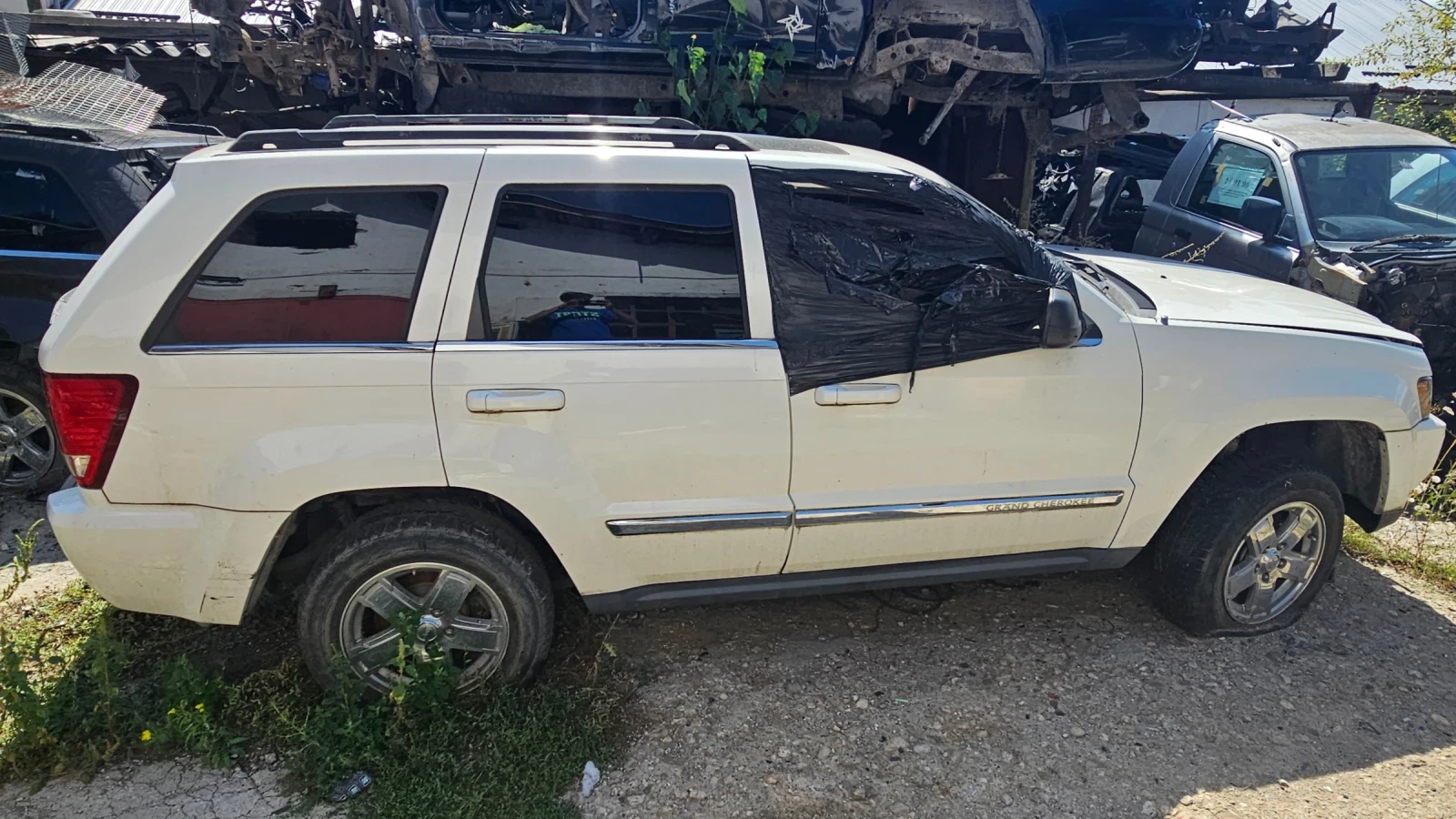 Jeep Grand cherokee 5.7 HEMI, снимка 2 - Автомобили и джипове - 55886568