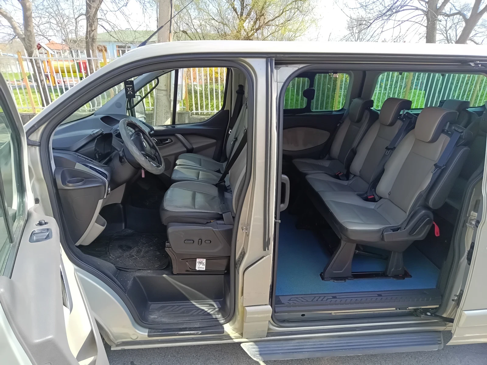 Ford Transit Custom, снимка 9 - Бусове и автобуси - 54147738