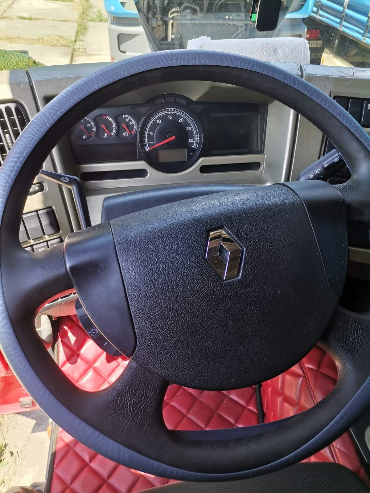 Renault Premium | Mobile.bg   11