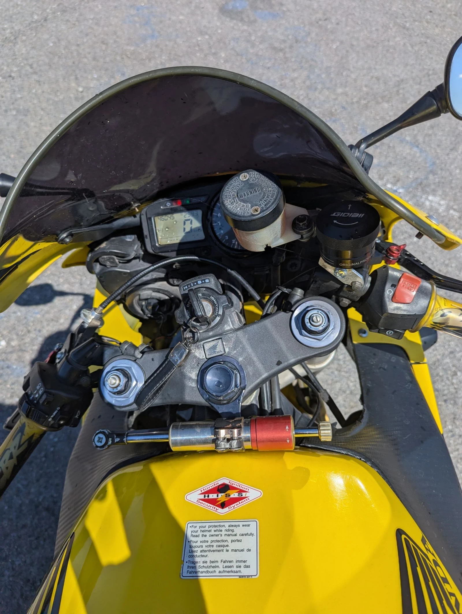 Honda Cbr 954 - изображение 8