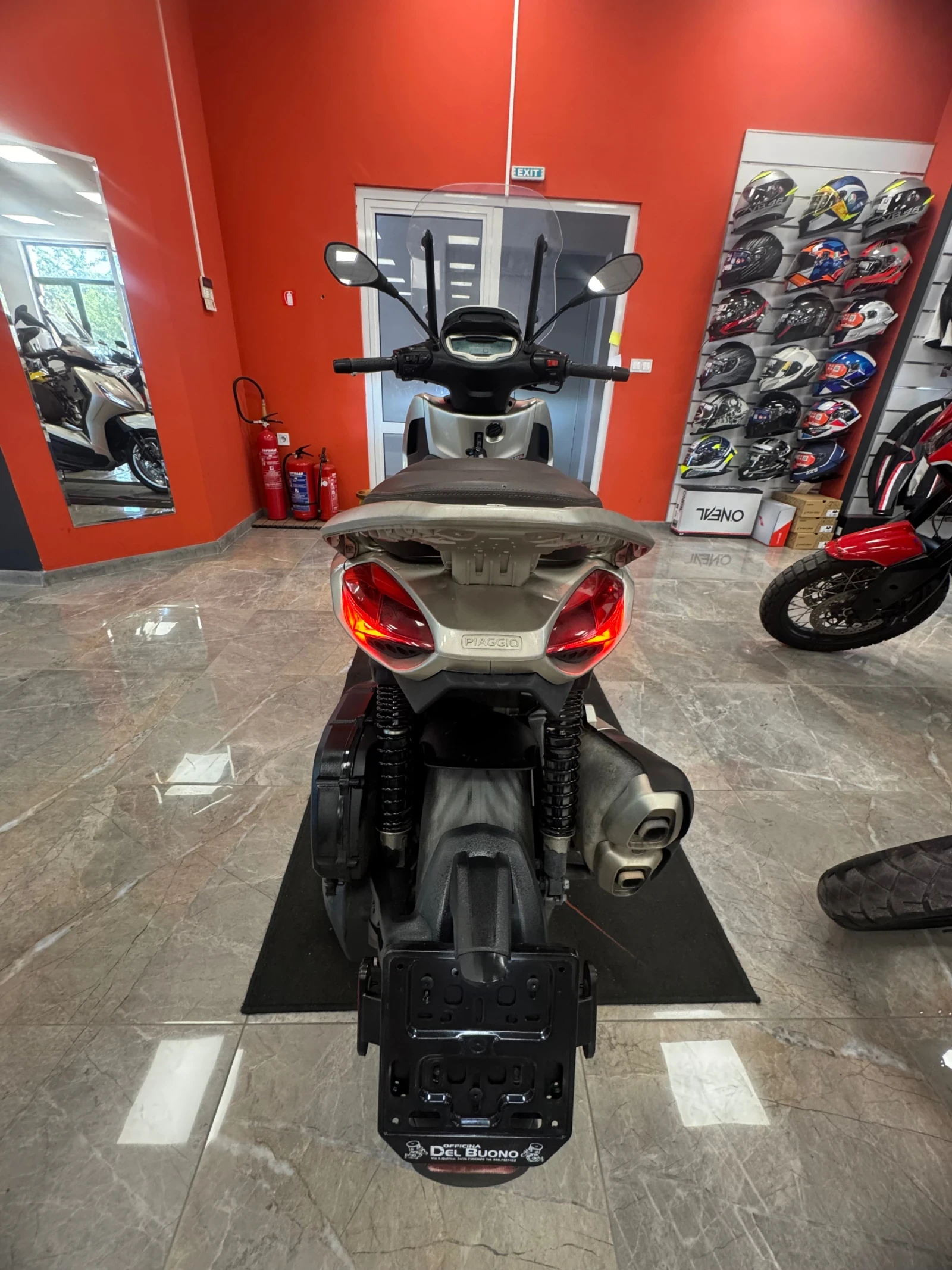Piaggio Beverly Piaggio Beverly 400i ABS, снимка 11 - Мотоциклети и мототехника - 54853898