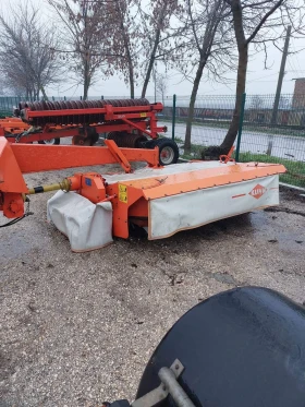 Сенокосачка KUHN