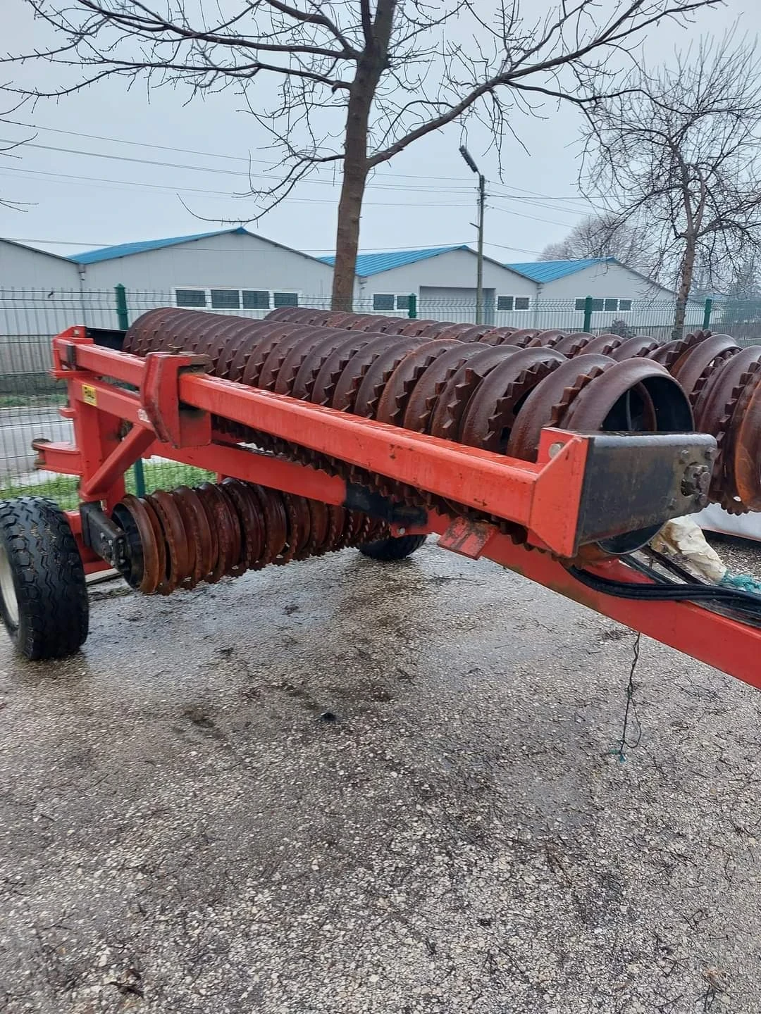 Сенокосачка Друга марка KUHN, снимка 4 - Селскостопанска техника - 54194537