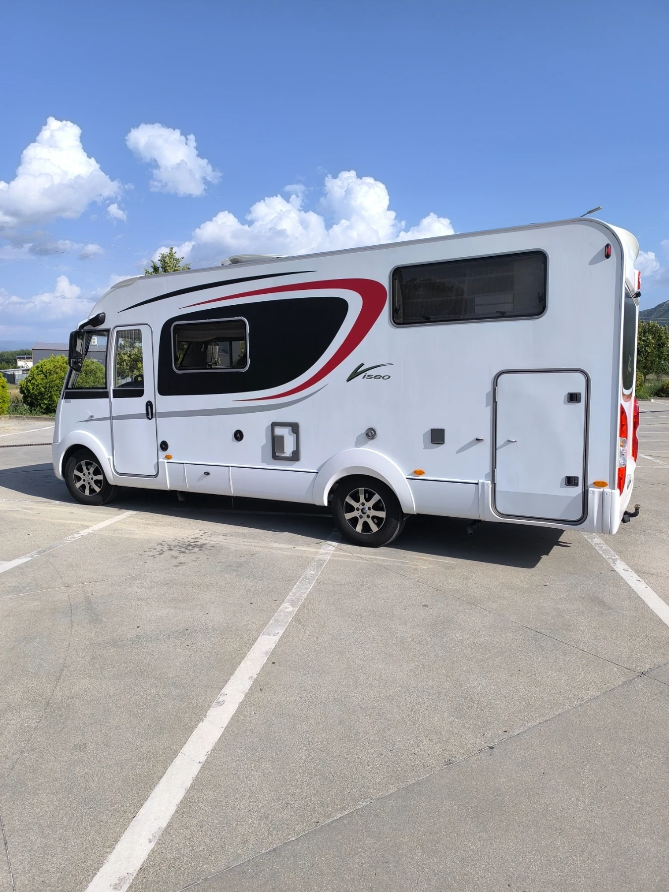 Кемпер Burstner  Viseo i690   Fiat Ducato, снимка 3 - Каравани и кемпери - 55878107