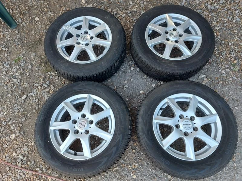 Гуми с джанти Nokian 195/65R15, снимка 1 - Гуми и джанти - 34106930