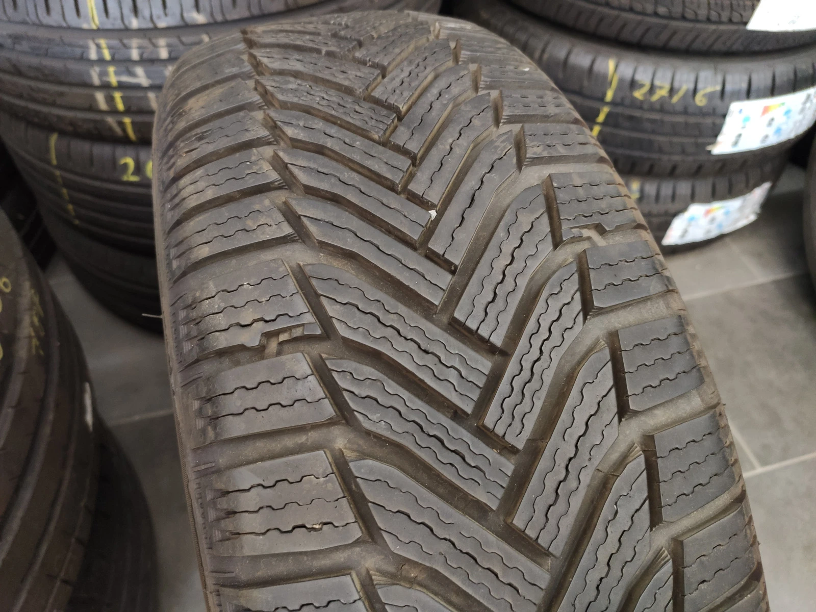  215/55R17 | Mobile.bg   1