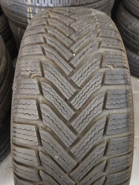 Гуми Зимни 215/55R17, снимка 2 - Гуми и джанти - 46050798