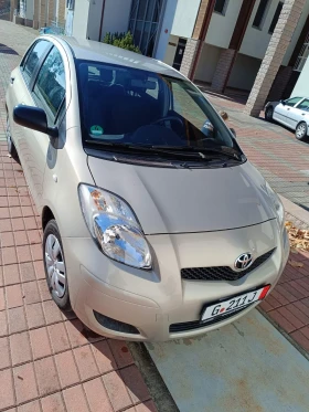 Toyota Yaris 1000, снимка 1