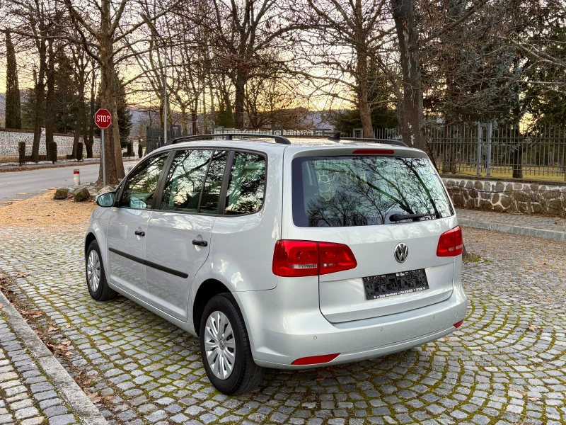 VW Touran 1.6TDI 7места* 192 000км* , снимка 4 - Автомобили и джипове - 48549352