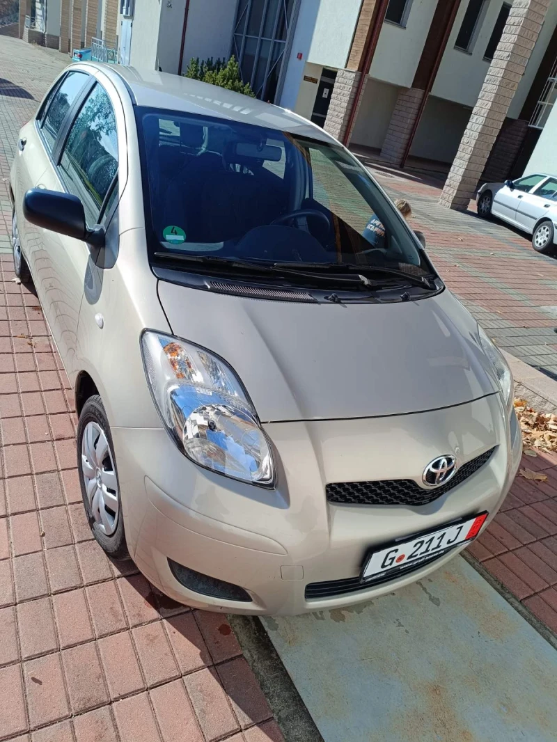 Toyota Yaris 1000, снимка 1 - Автомобили и джипове - 48707387