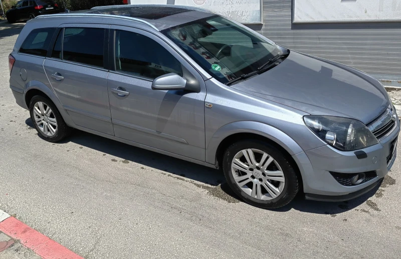 Opel Astra, снимка 4 - Автомобили и джипове - 48772592