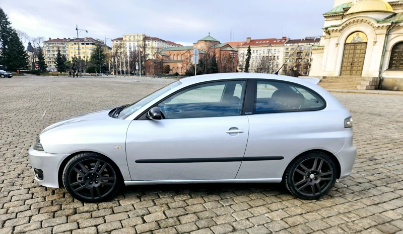 Seat Ibiza Cupra 1.8T, снимка 10 - Автомобили и джипове - 48948153