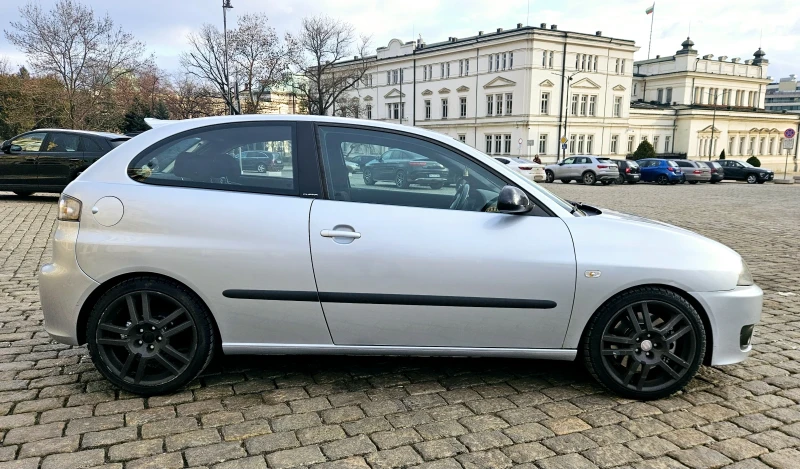 Seat Ibiza Cupra 1.8T, снимка 9 - Автомобили и джипове - 48948153