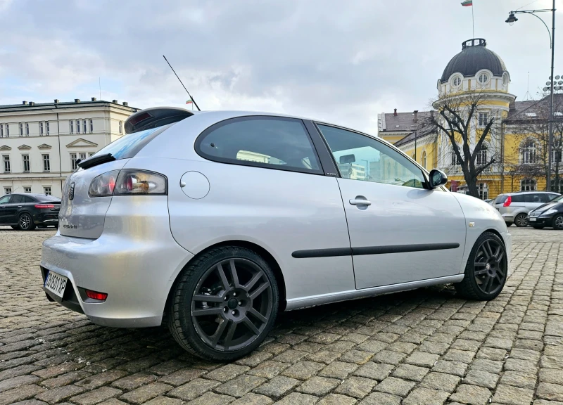 Seat Ibiza Cupra 1.8T, снимка 7 - Автомобили и джипове - 48948153