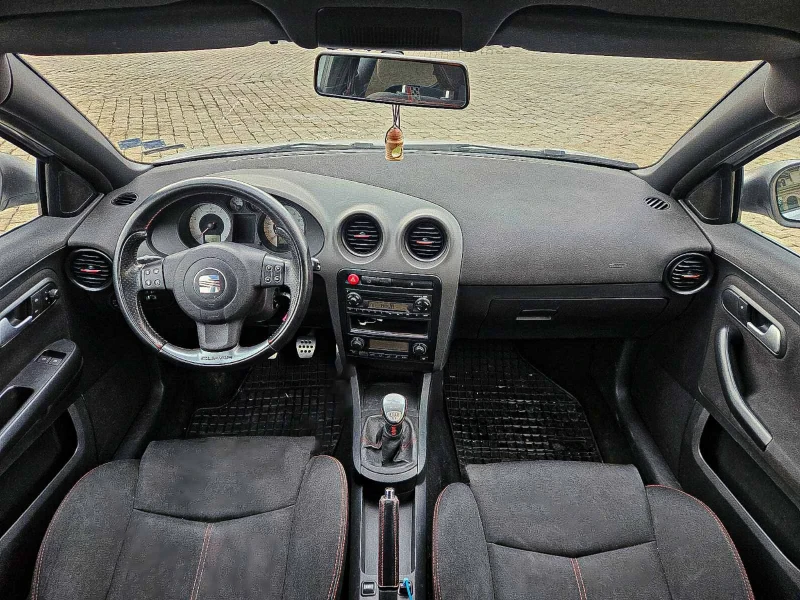 Seat Ibiza Cupra 1.8T, снимка 14 - Автомобили и джипове - 48948153