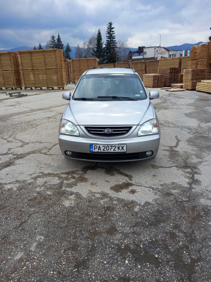 Kia Carens, снимка 10 - Автомобили и джипове - 49375570