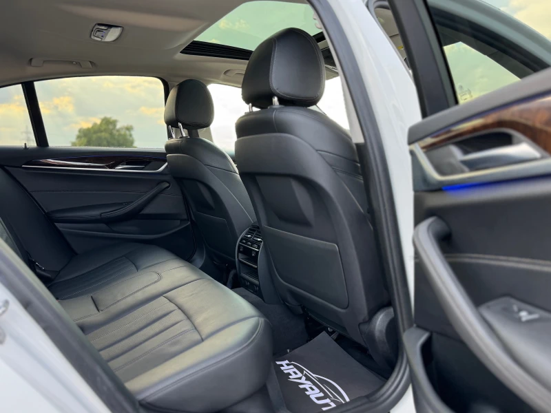 BMW 530 d= xDrive= M-performance= Facelift= Keyless Go= Ка, снимка 13 - Автомобили и джипове - 51700759