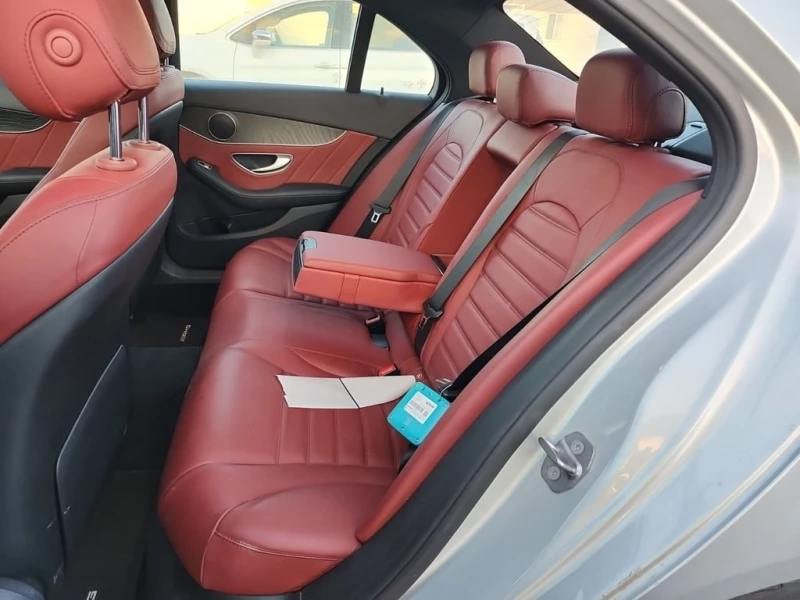Mercedes-Benz C 300 * CARFAX * ЦЕНА ДО БГ, снимка 9 - Автомобили и джипове - 52974948