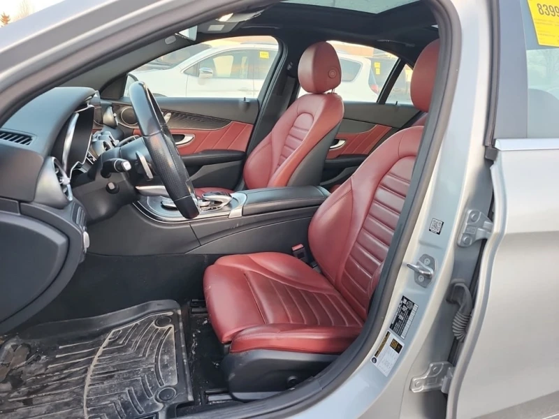 Mercedes-Benz C 300 * CARFAX * ЦЕНА ДО БГ, снимка 4 - Автомобили и джипове - 52974948