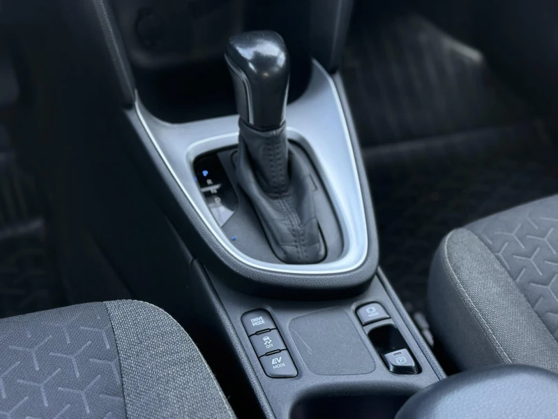 Toyota Yaris Cross Yaris Cross 1.5Hibrid, снимка 15 - Автомобили и джипове - 53201588