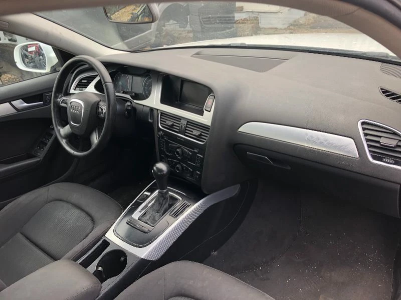 Audi A4 2.0 TDI AUTOMATIC , снимка 6 - Автомобили и джипове - 47587437