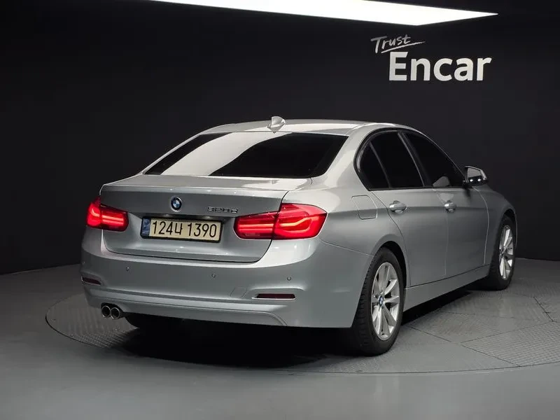 BMW 320, снимка 2 - Автомобили и джипове - 54593085
